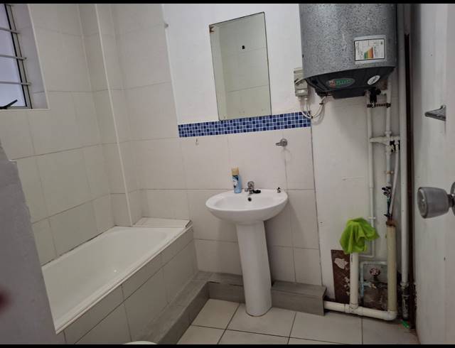 2 BEDROOM APARTMENT RENTED IN WARNER BEACH
